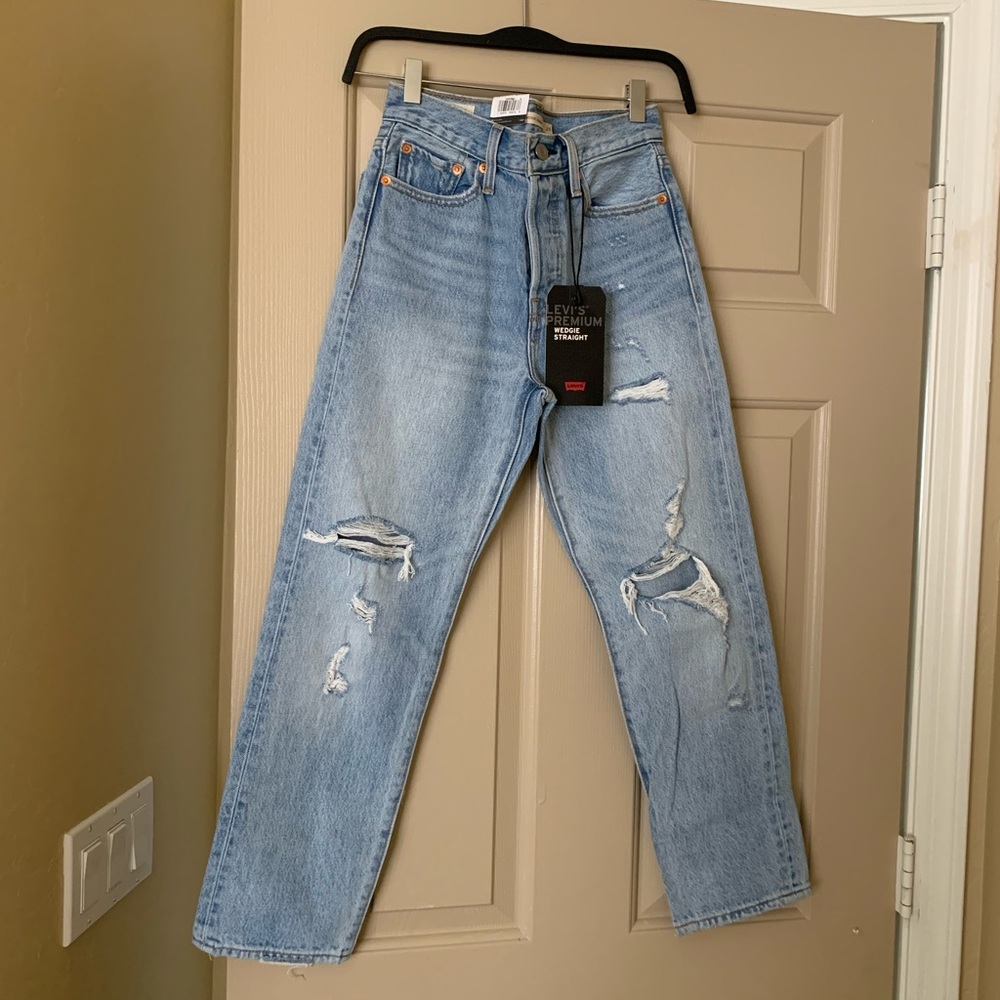 Levi’s Wedgie Straight